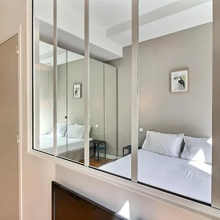 Parisian L Bellan Apartment Paris
