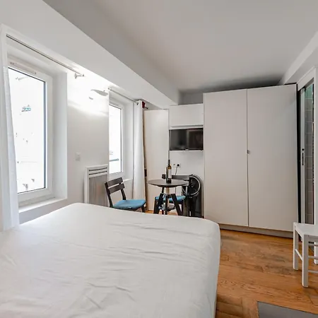 Parisian L Bellan Apartment Paris