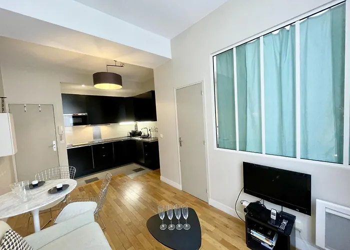 Parisian L Bellan Apartman *